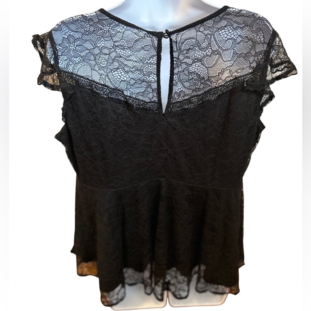 TORRID PEPLUM LACE RUFFLE SLEEVE TOP PLUS SIZE - Picture 7 of 8